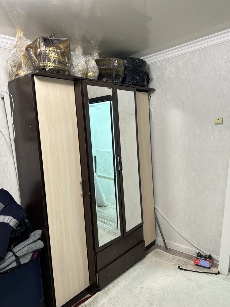 Шкаф сатылады жагдайы жаксы