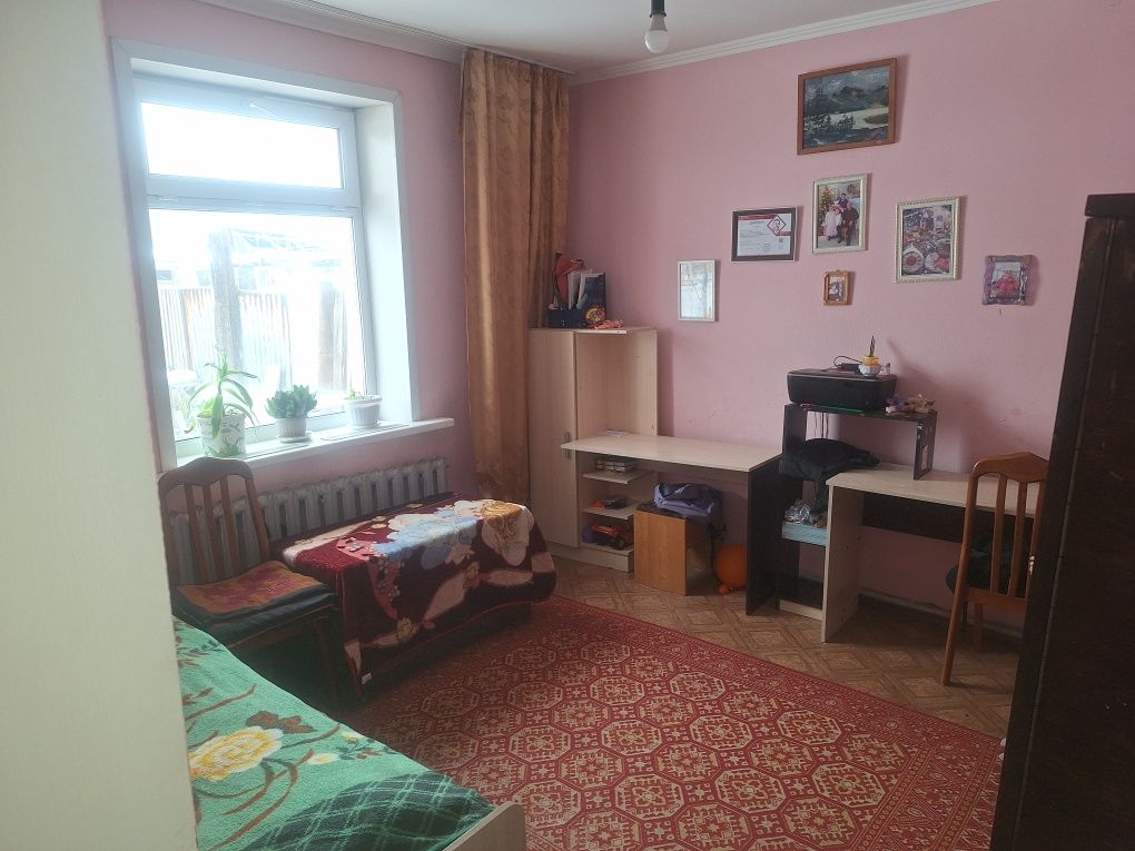 Полдома на 64квартале
