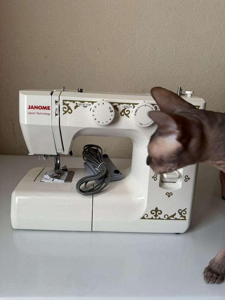 Машинка швейная Janome 1225s