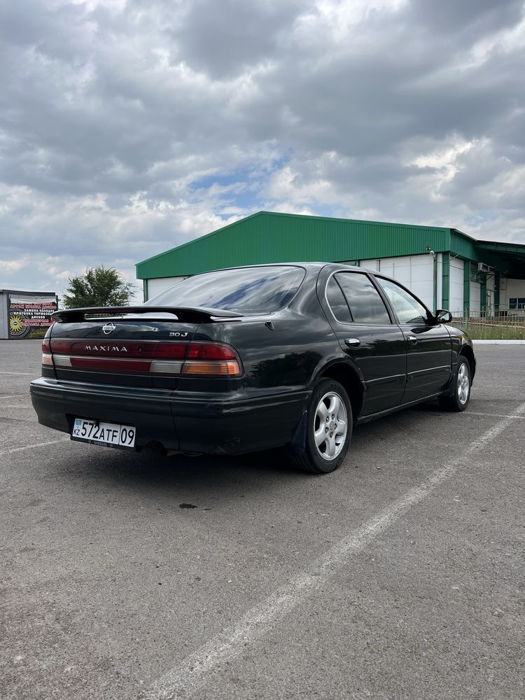 Продается Nissan Maxima 1997г автомат