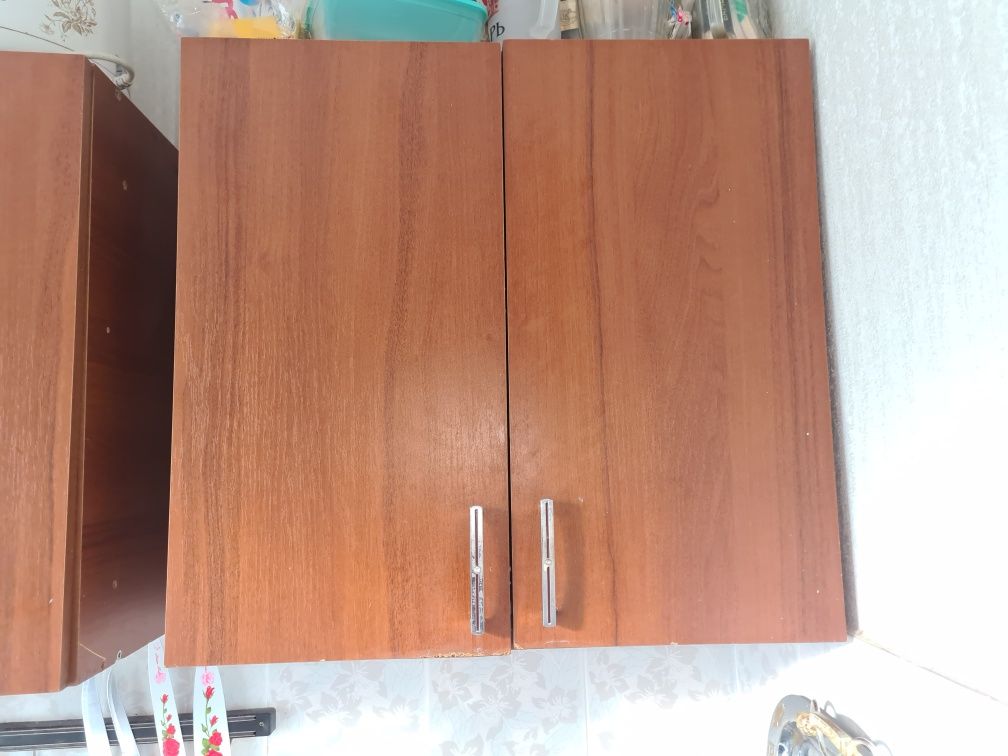 Продам шкафы для кухни навесные