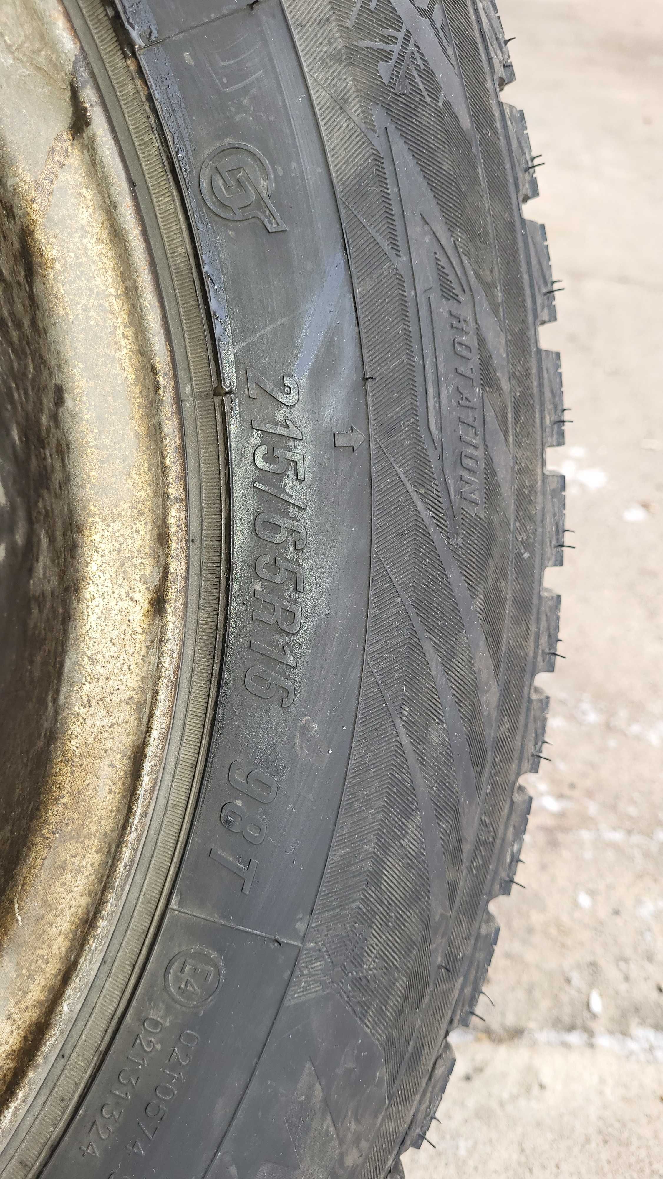 комплект колес R16 на зимних шинах Maxxis 215/65 R16