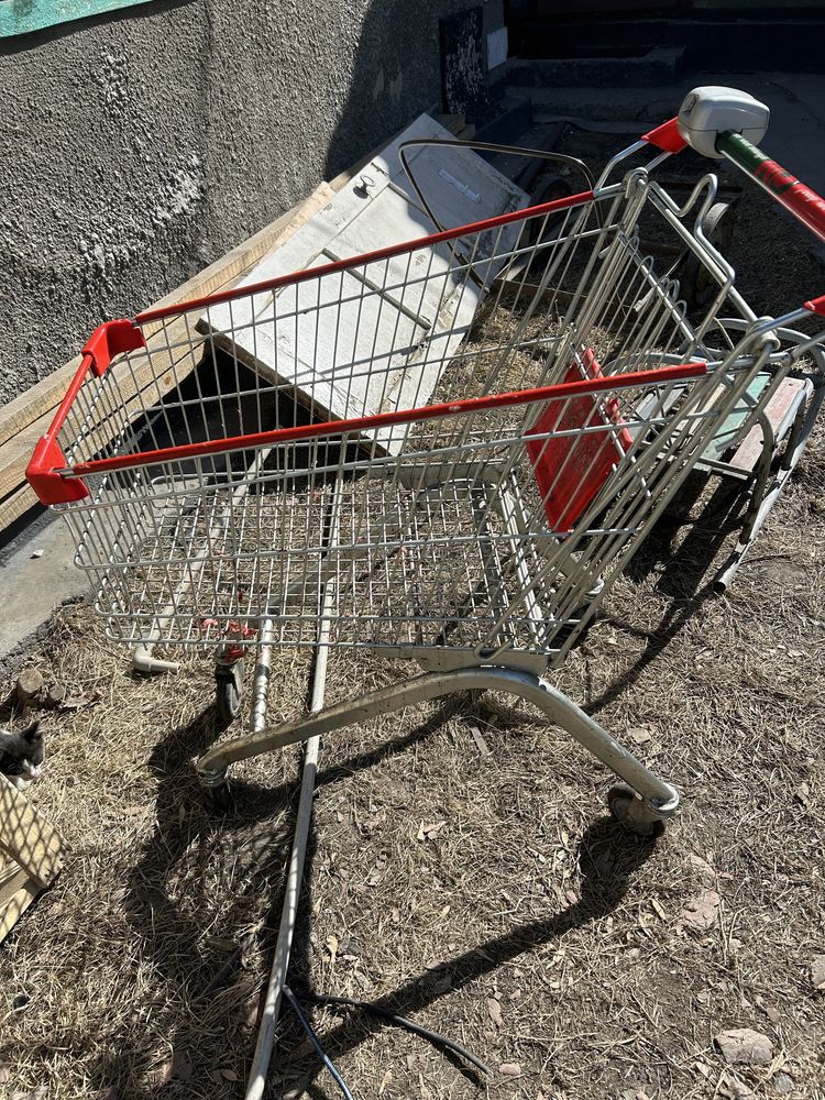 Продам тележку продуктовый. Почти как новая . Хорошо ходит