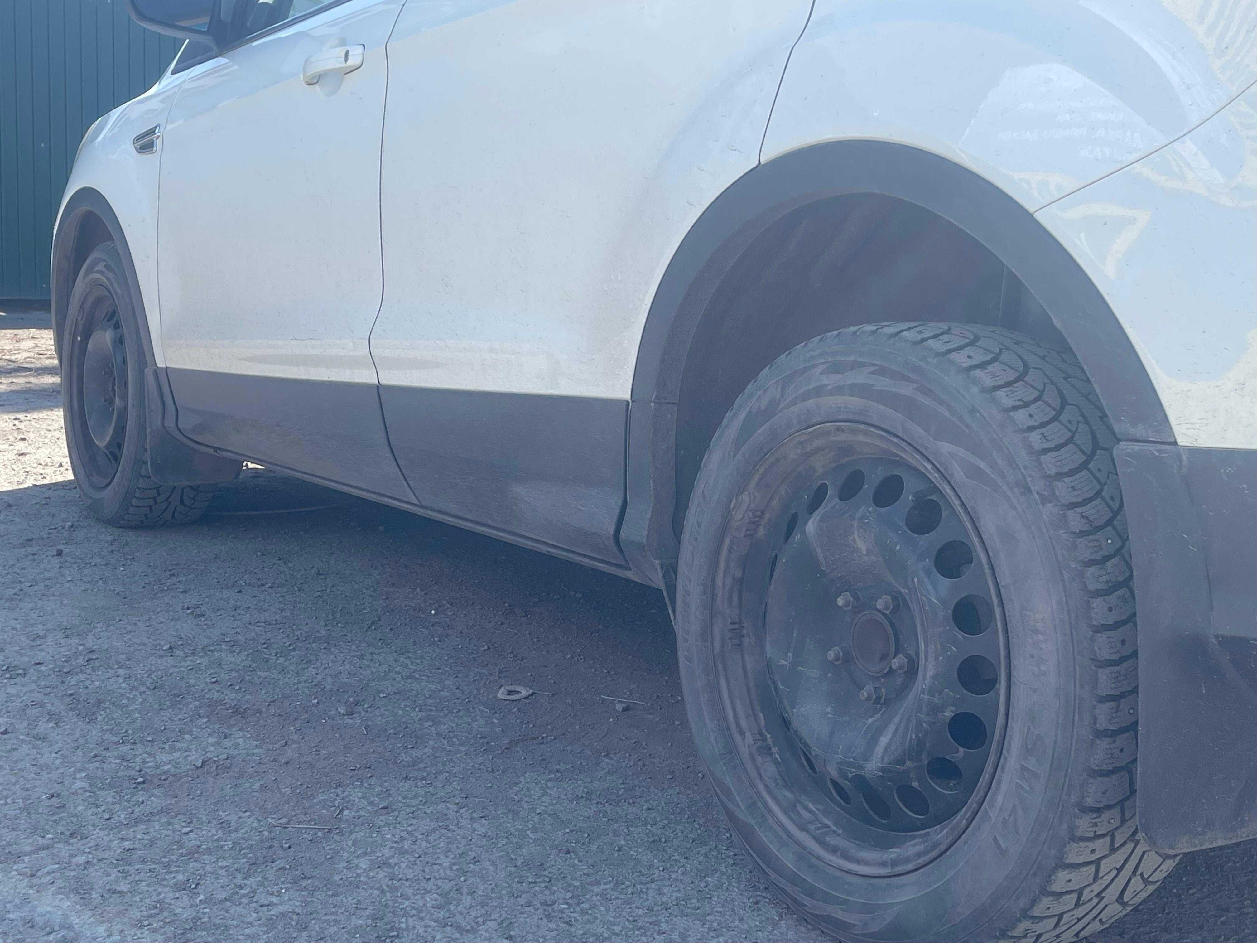 Шины зимние шипованные 215/60 R17 KingStar SW41