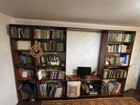 Шкаф книжный