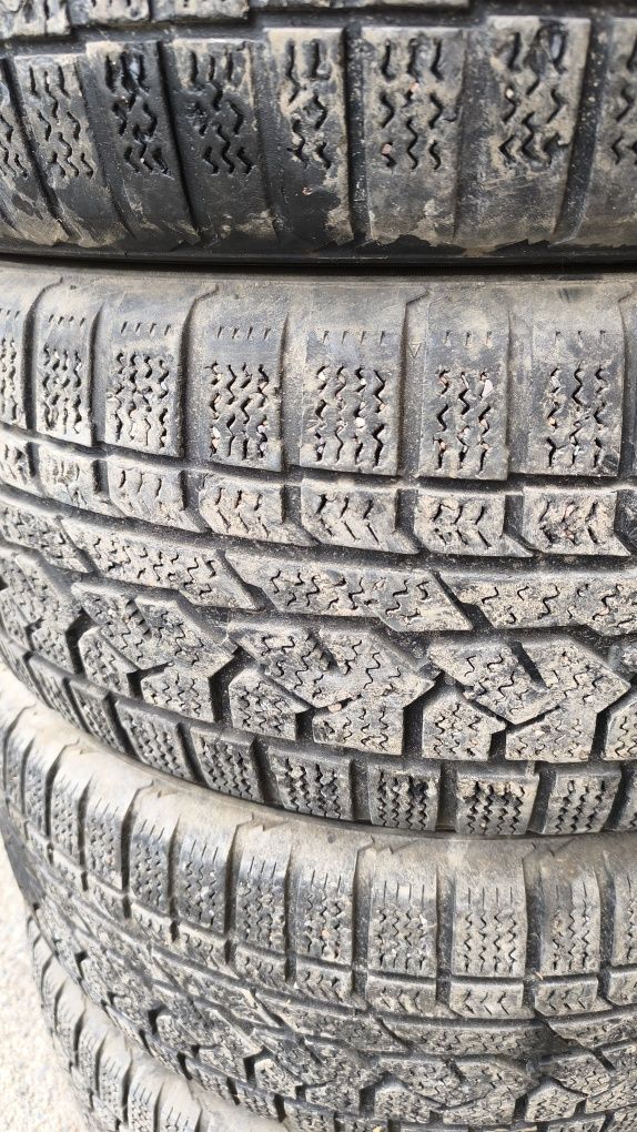 Зимние шины Kumho 265/65R17