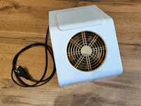 Вытяжка  для  маникюра 
Вытяжка для маникюра

Мощность 40 w. Тянет хор