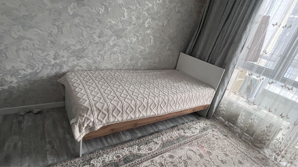 Продам односпальнюю кровать