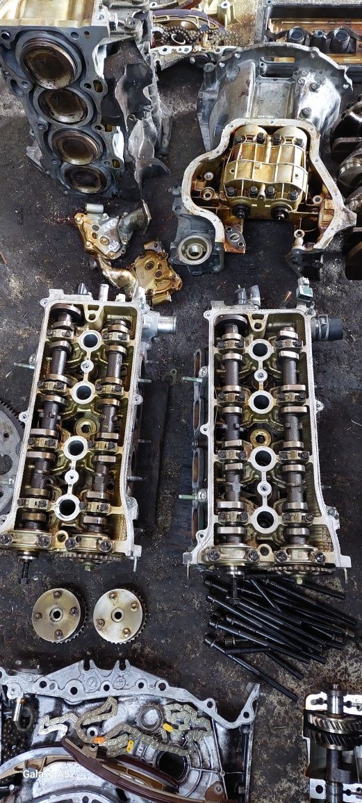 Привозные запчасти на 2AZ-FE. Объём 2.4.  Toyota.