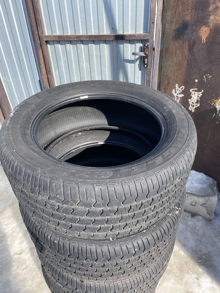 Продам летние шины.