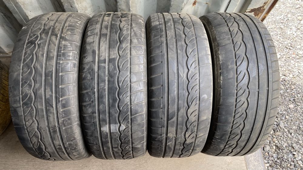 Комплект шин Dunlop 235/55/17