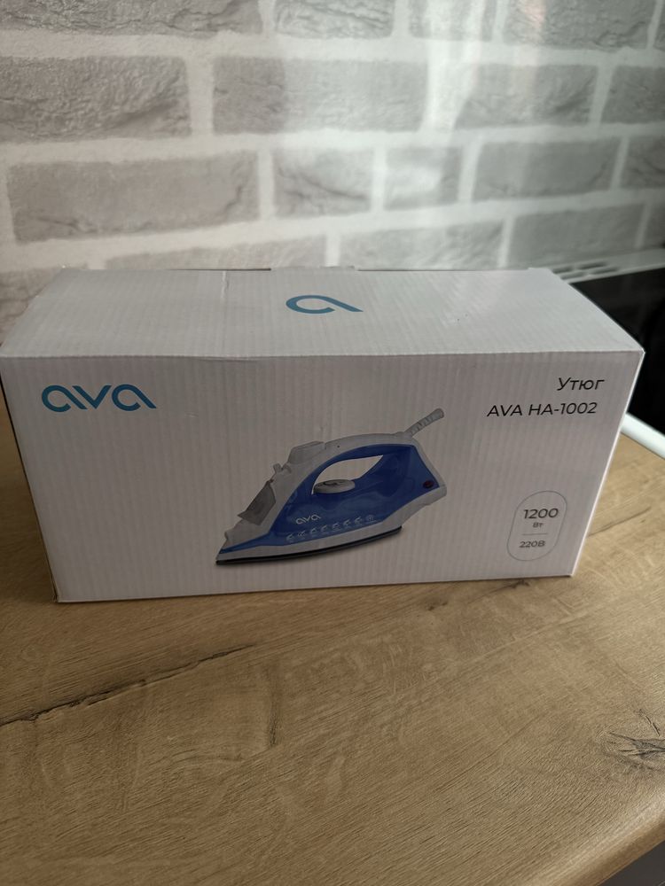 Продам утюг фирма ava