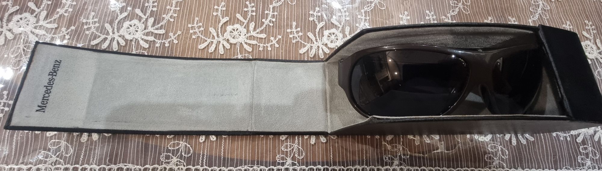 Продам оригинальные очки Mercedes-Benz