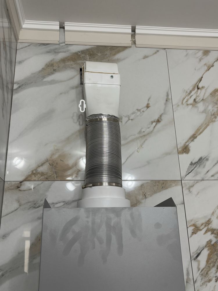 Продаю кухонную вытяжку Elikor (пользовались 6 месяцев)