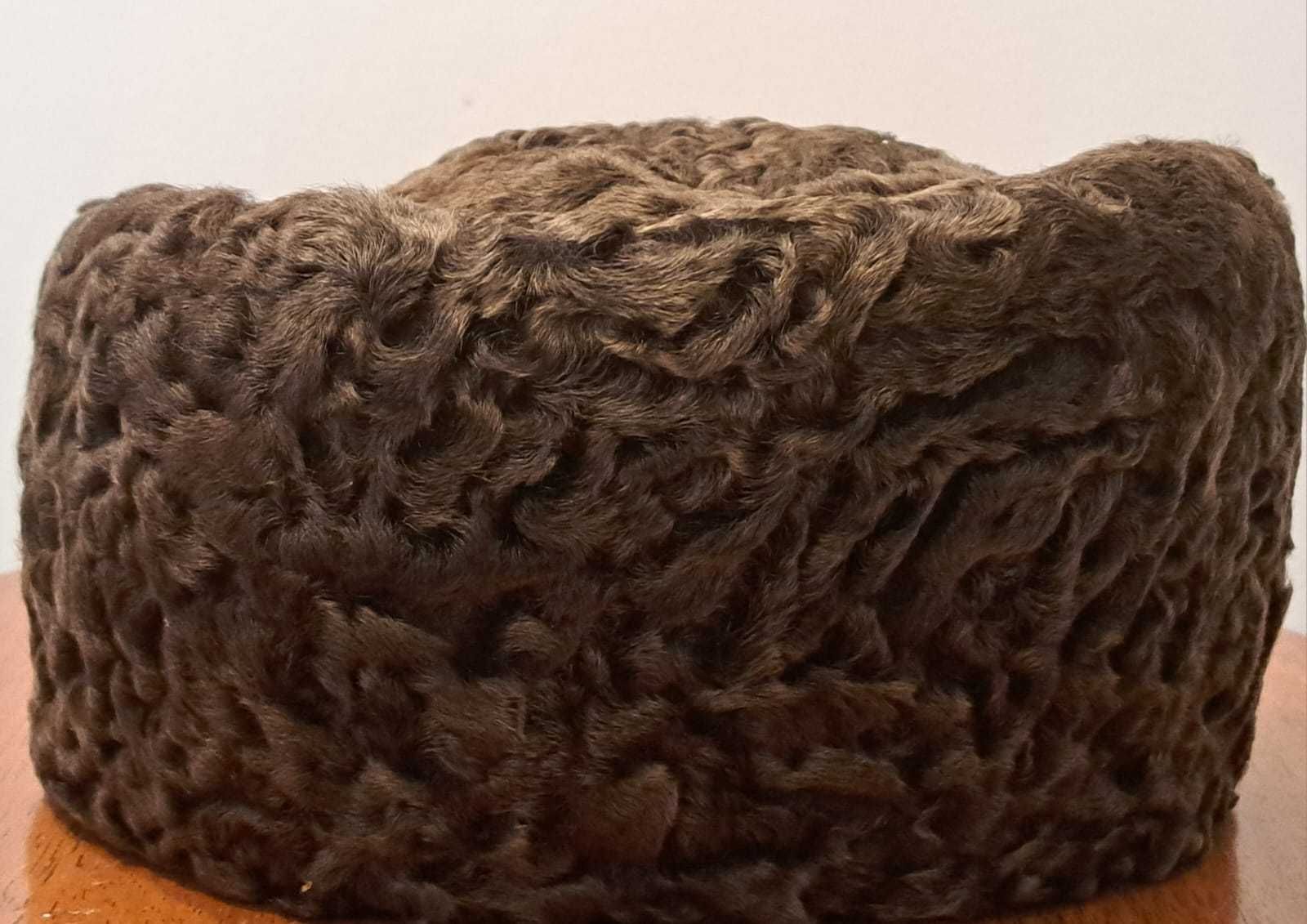Продам шапку-кубанку меховую