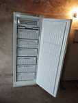 Продам Качественную морозильную камеру Indesit