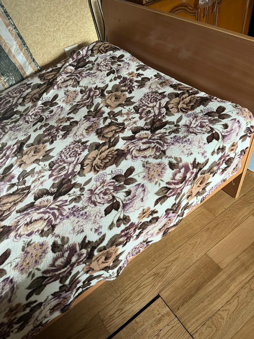 Кровать односпальная