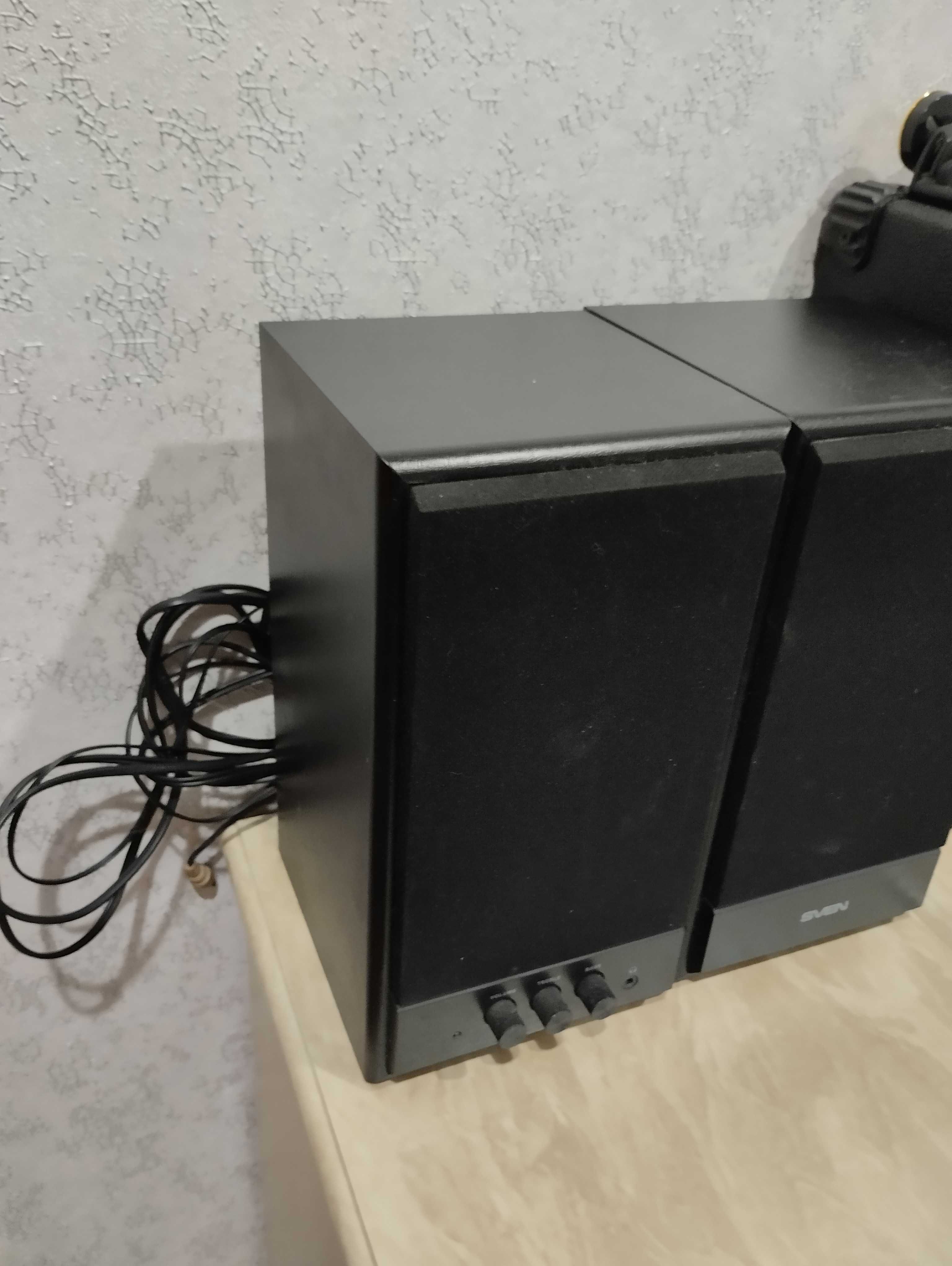 Компьютерные колонки Sven SPS-702