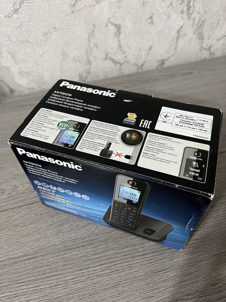 Телефон Panasonic KX-TGH210