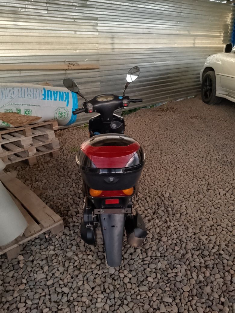 Мопед продать,120000