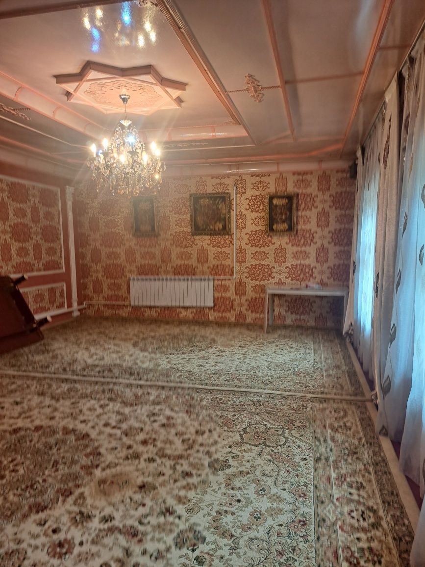 Продажа дома в хорошем районе