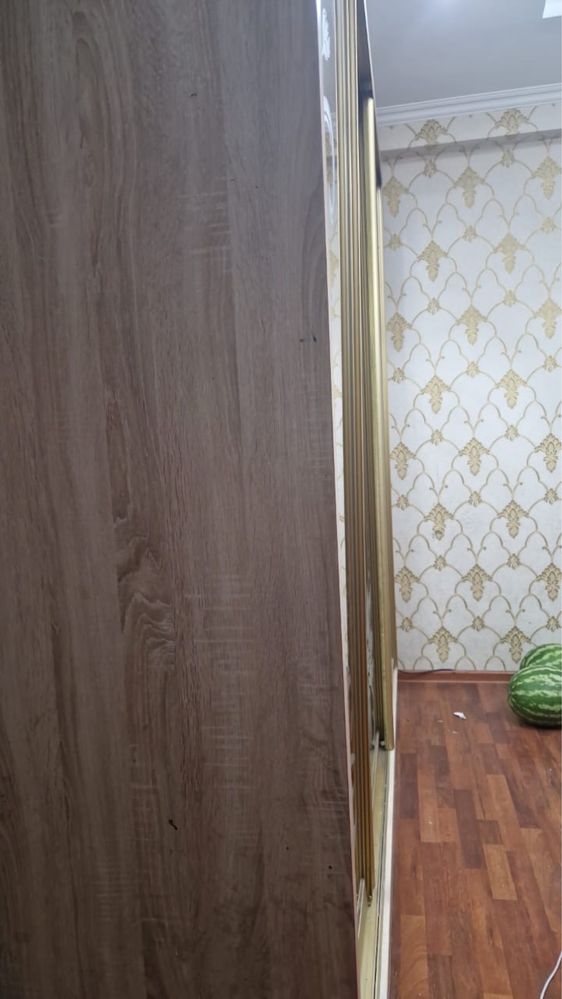 Шкаф купе срочно продам
