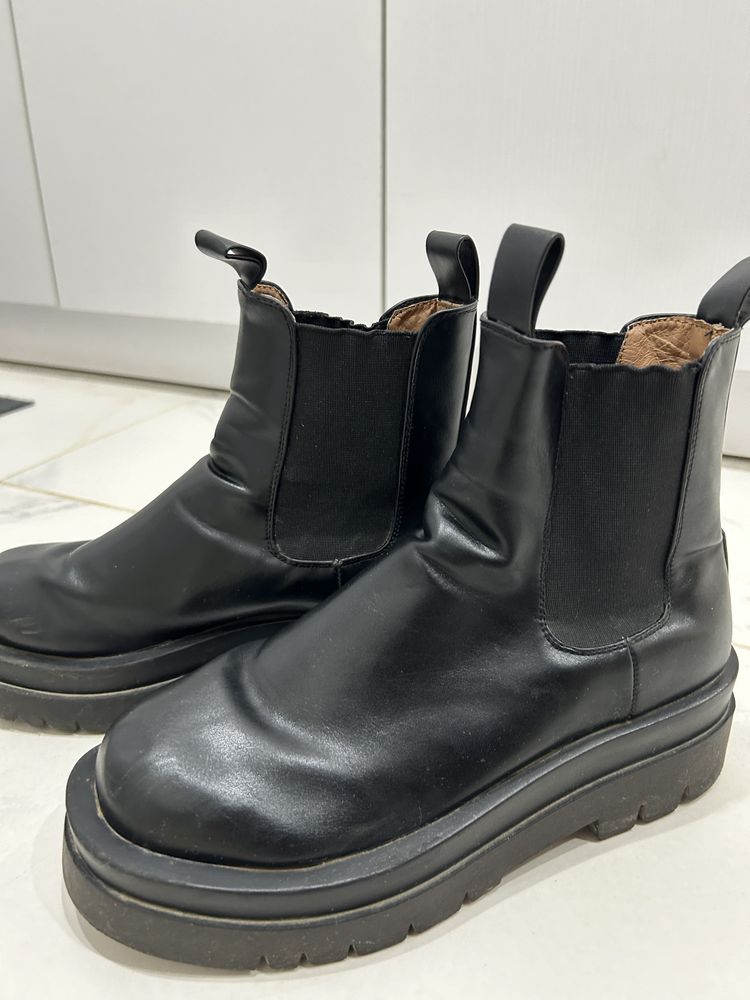 Женские ботинки челси