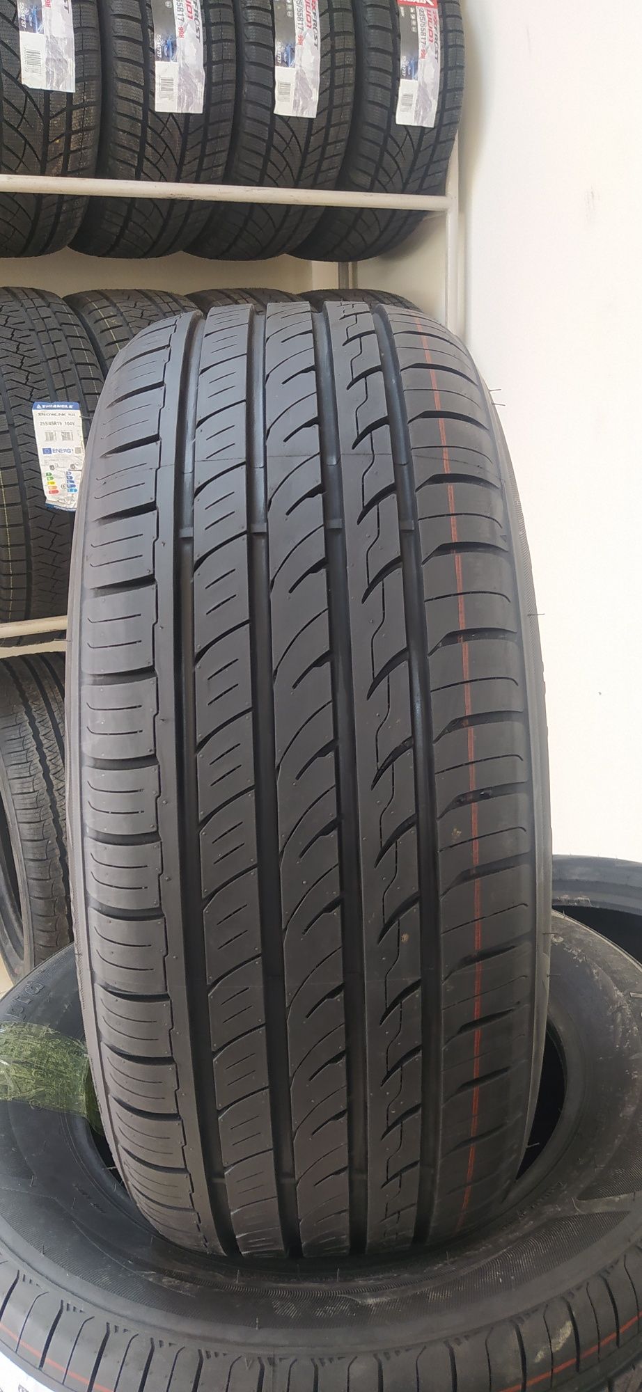 Rapid 225/55R17 P609 101W