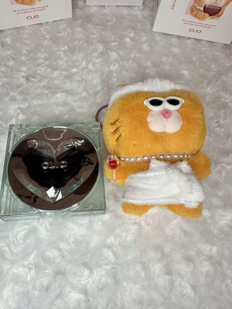Кушон от Clio Skin Cover Fixer Cushion Luxury KoShort Edition