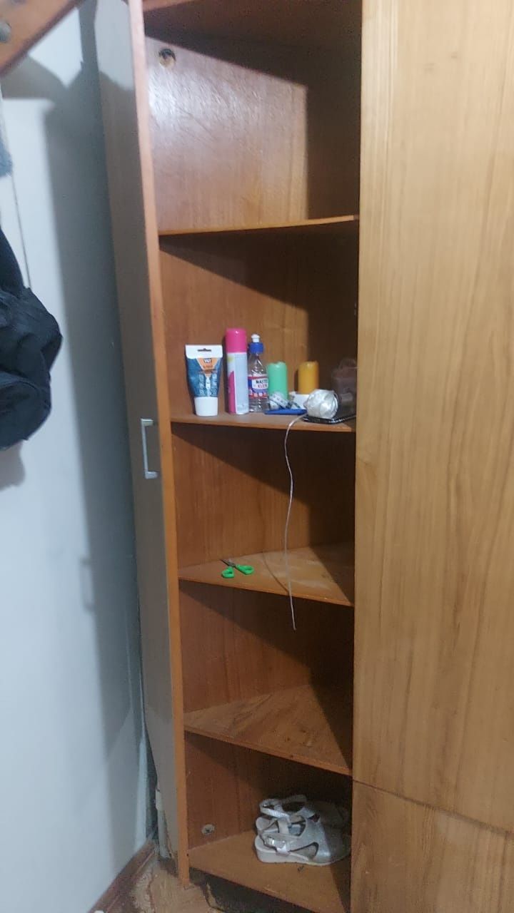 Продам шкаф в прихожую