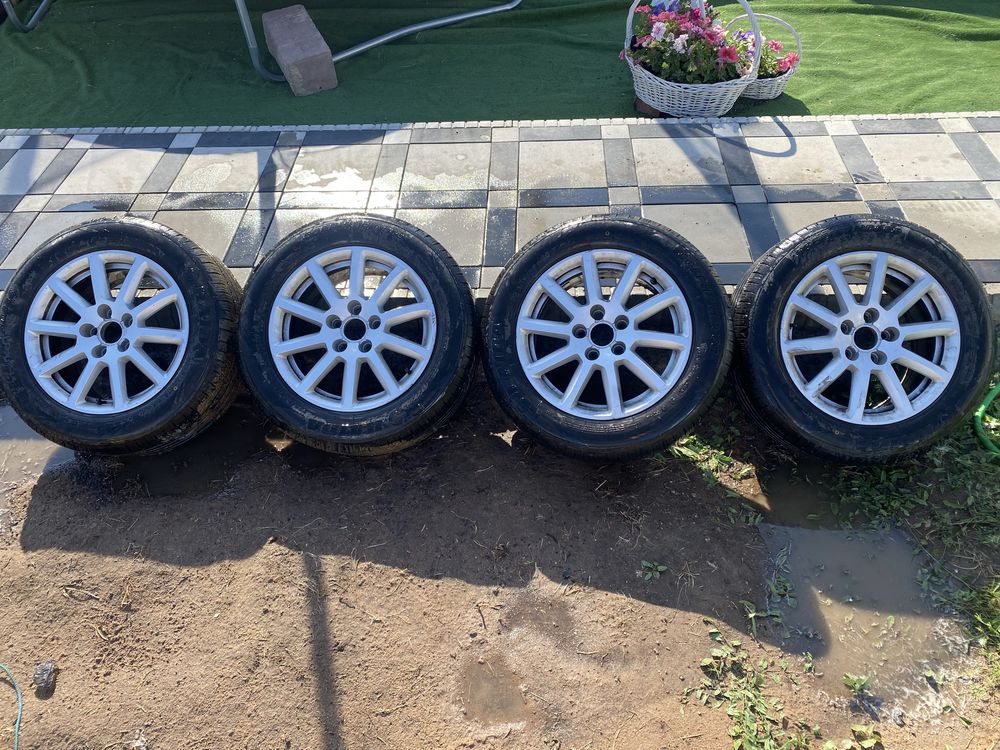 Продам комплект диски и шины 225/55/16