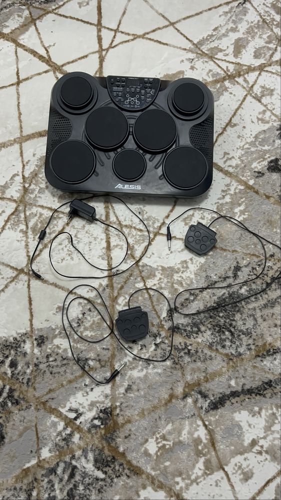 электронная ударная установка Alesis CompactKit 7