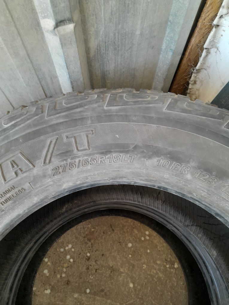 Продам резину A/T 275/65R18
