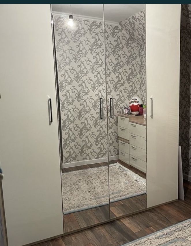 Шкаф для вещей и комод