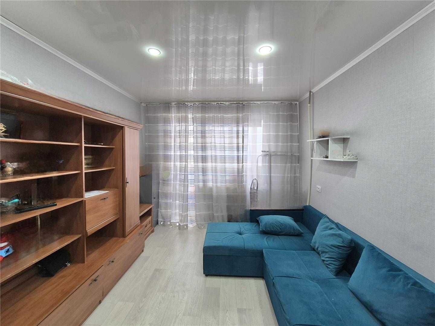 Продам 2комн ул планировки на горке Дружбы. 
На 3/9эт