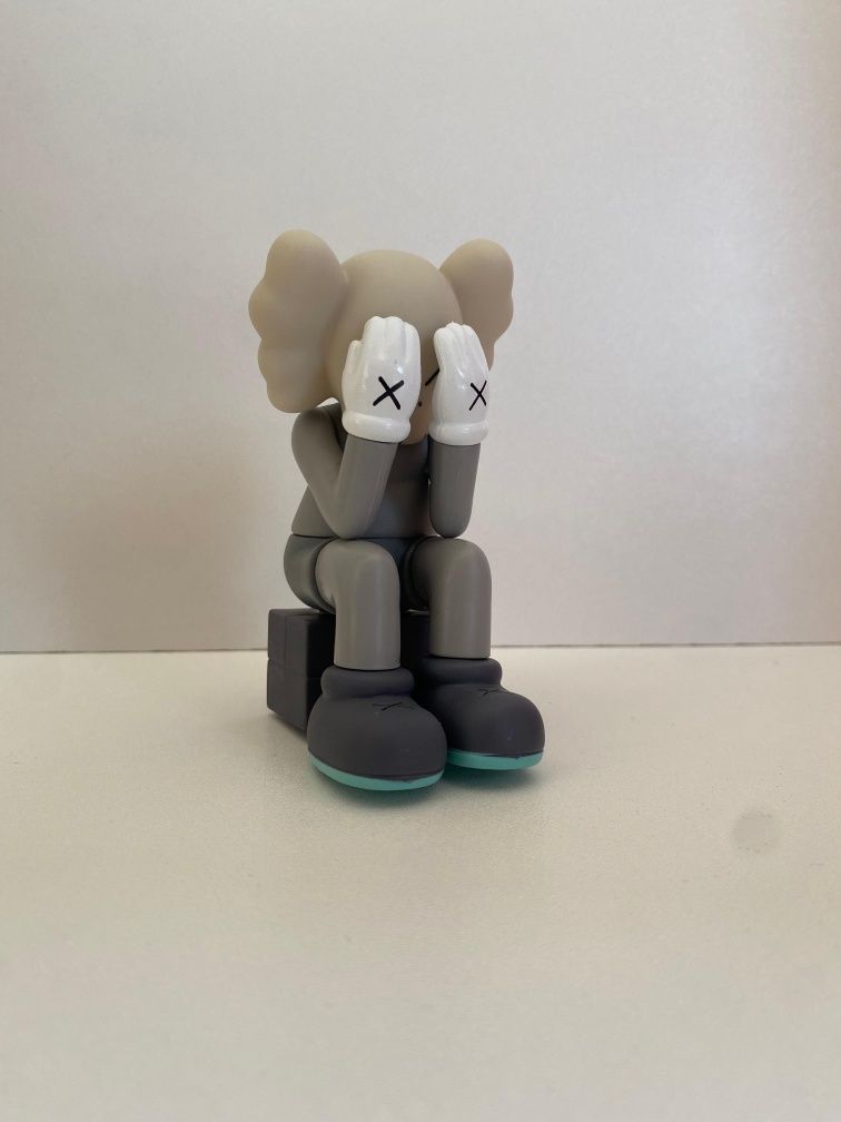 Фигурки KAWS XXX