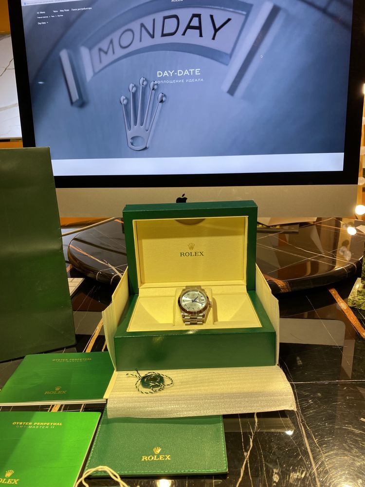 Rolex с арабсками цифрами
