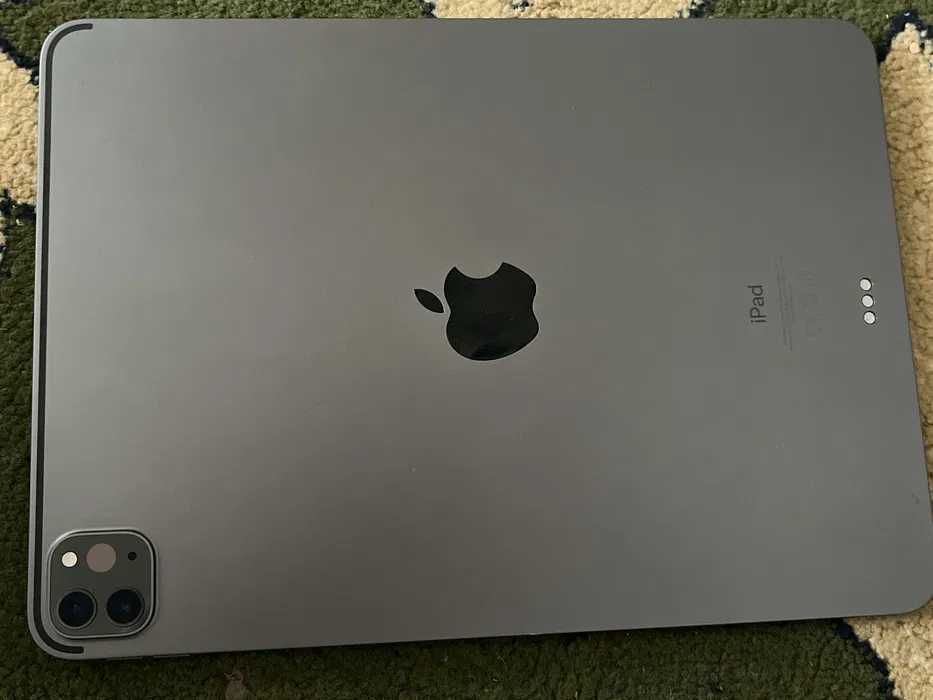 Ipad 11 pro m1 срочно продам!