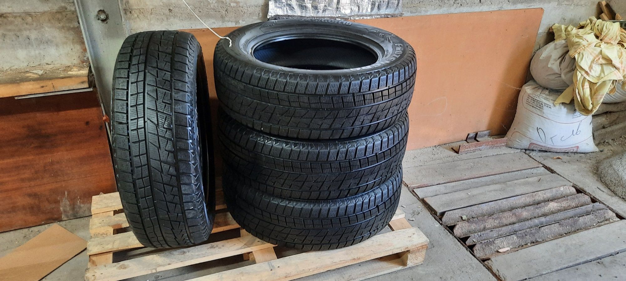 GOFORM 245/60/18