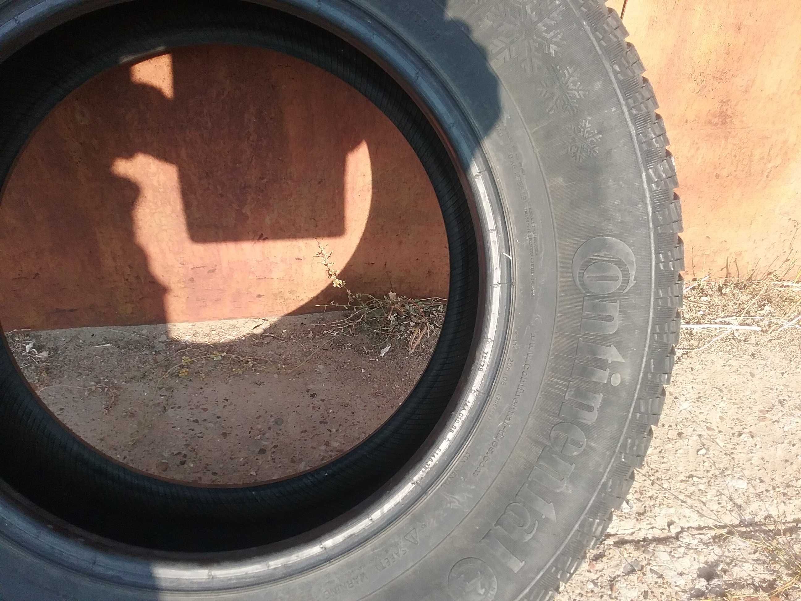 Зимние шины 265/65 R17  Continental Ice Contact