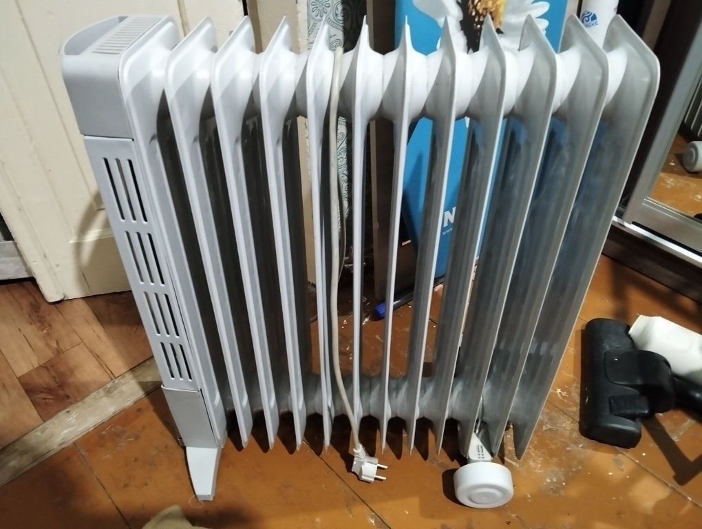 Продам масляный обогреватель