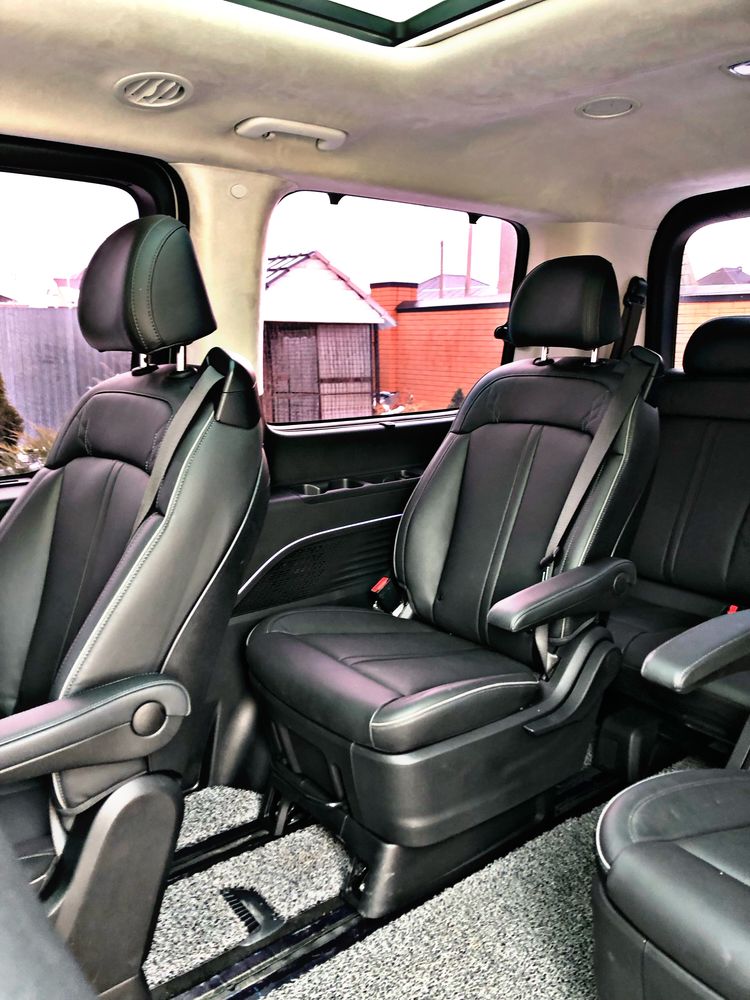 Hyundai Staria Lounge