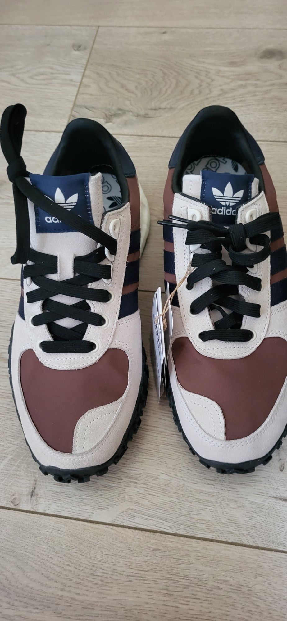 Кроссовки Adidas 42р