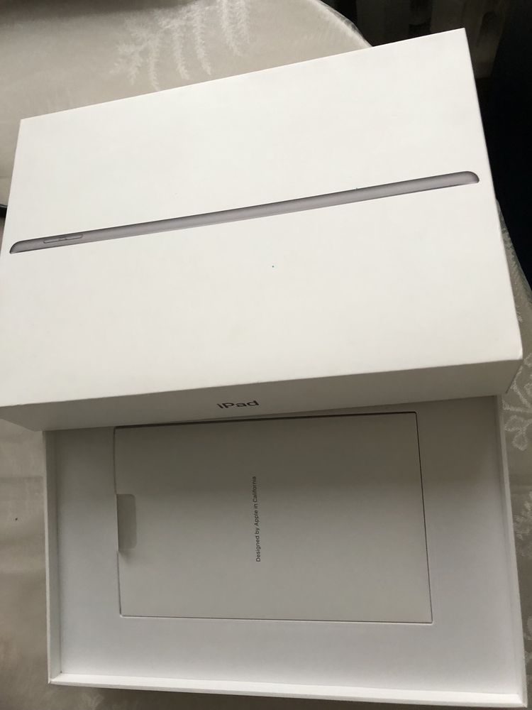 iPad 2 на запчасти. Рабочий.