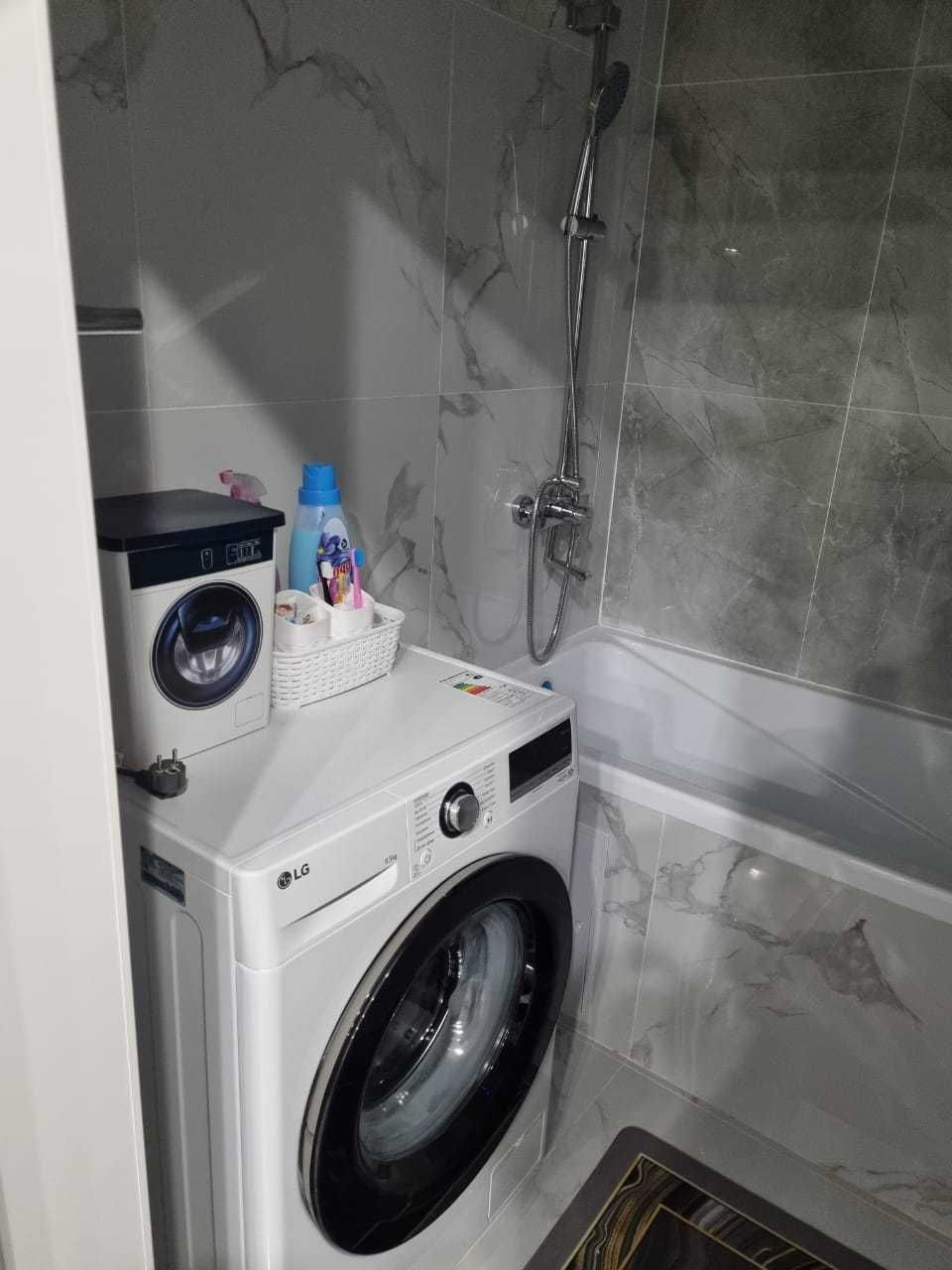 продам 3 комнатную квартиру в центре