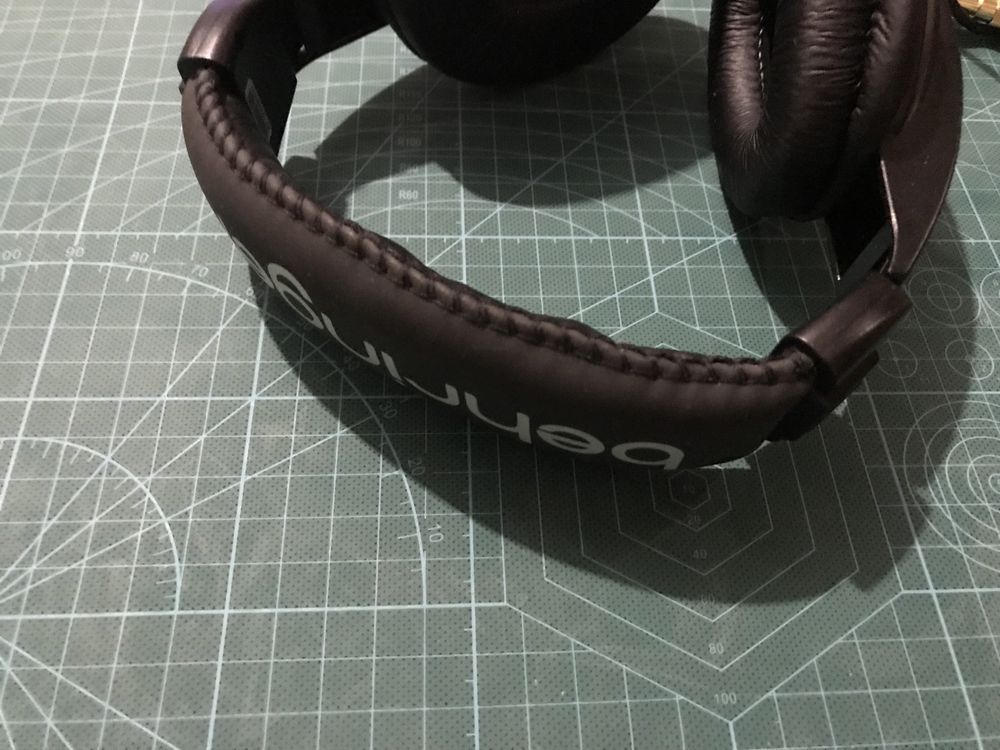 Наушники фирмы Behringer