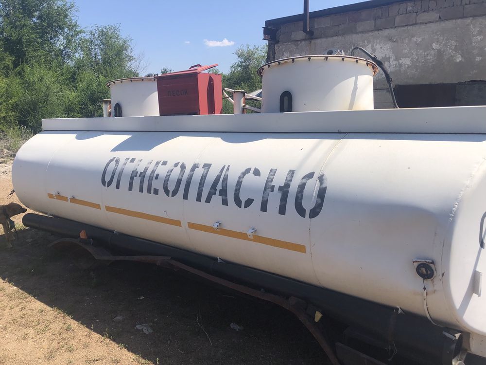 Продам цистерну бочку от камаза топливозаправщика