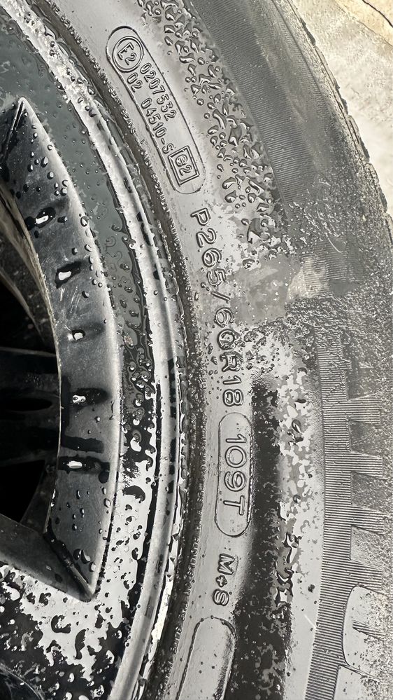 Диски с резиной р18 Геленваген