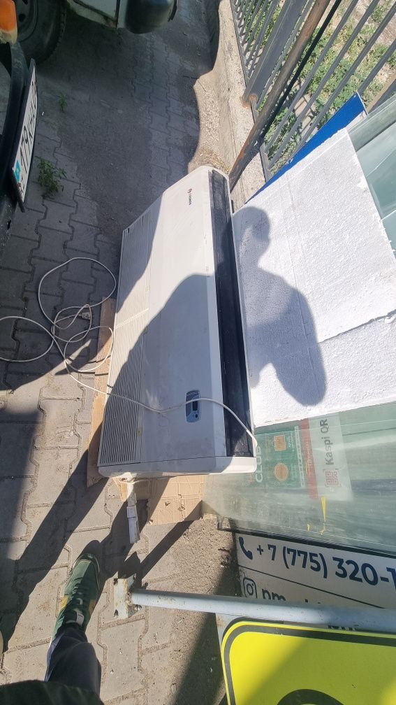 Продам фанкойл потолочный