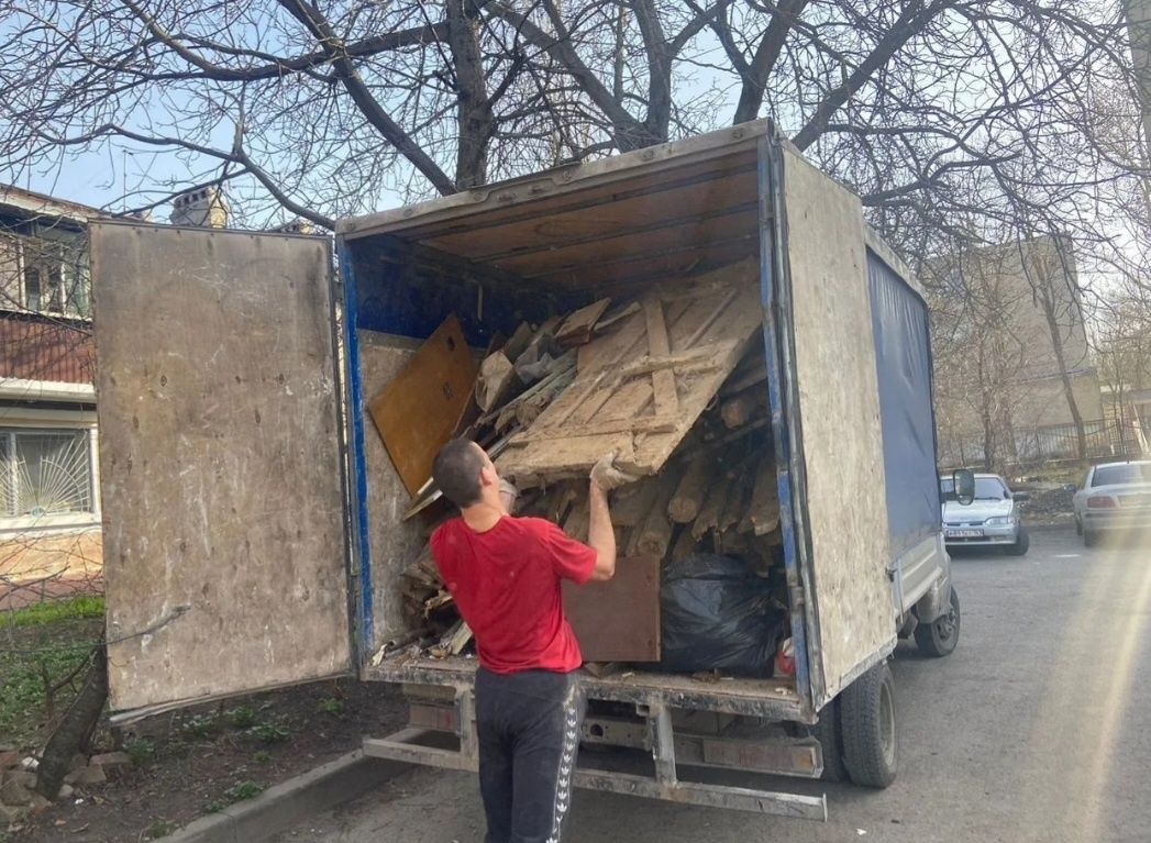 Вывоз мусора алматы паркинг газель гараж сарай грузщики есть